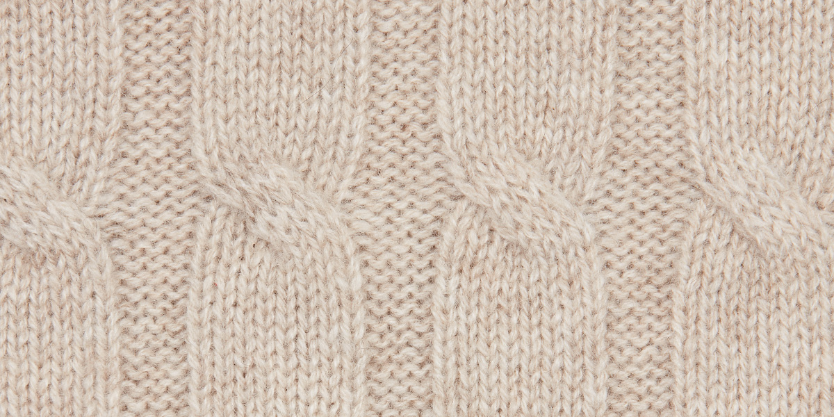 Tessuto per maglione a trecce