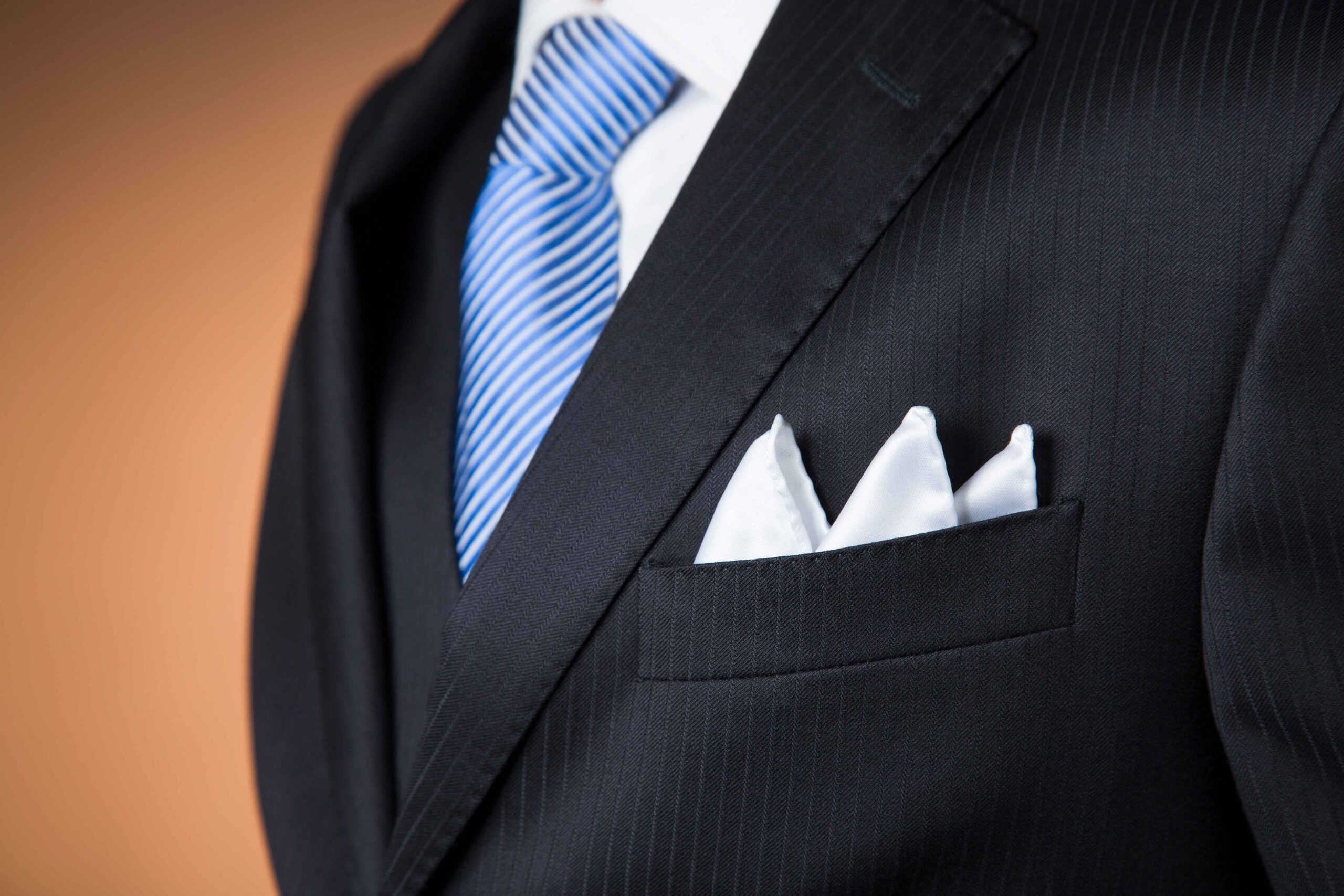 Men's pocket squares: how to choose and match the pocket handkerchief