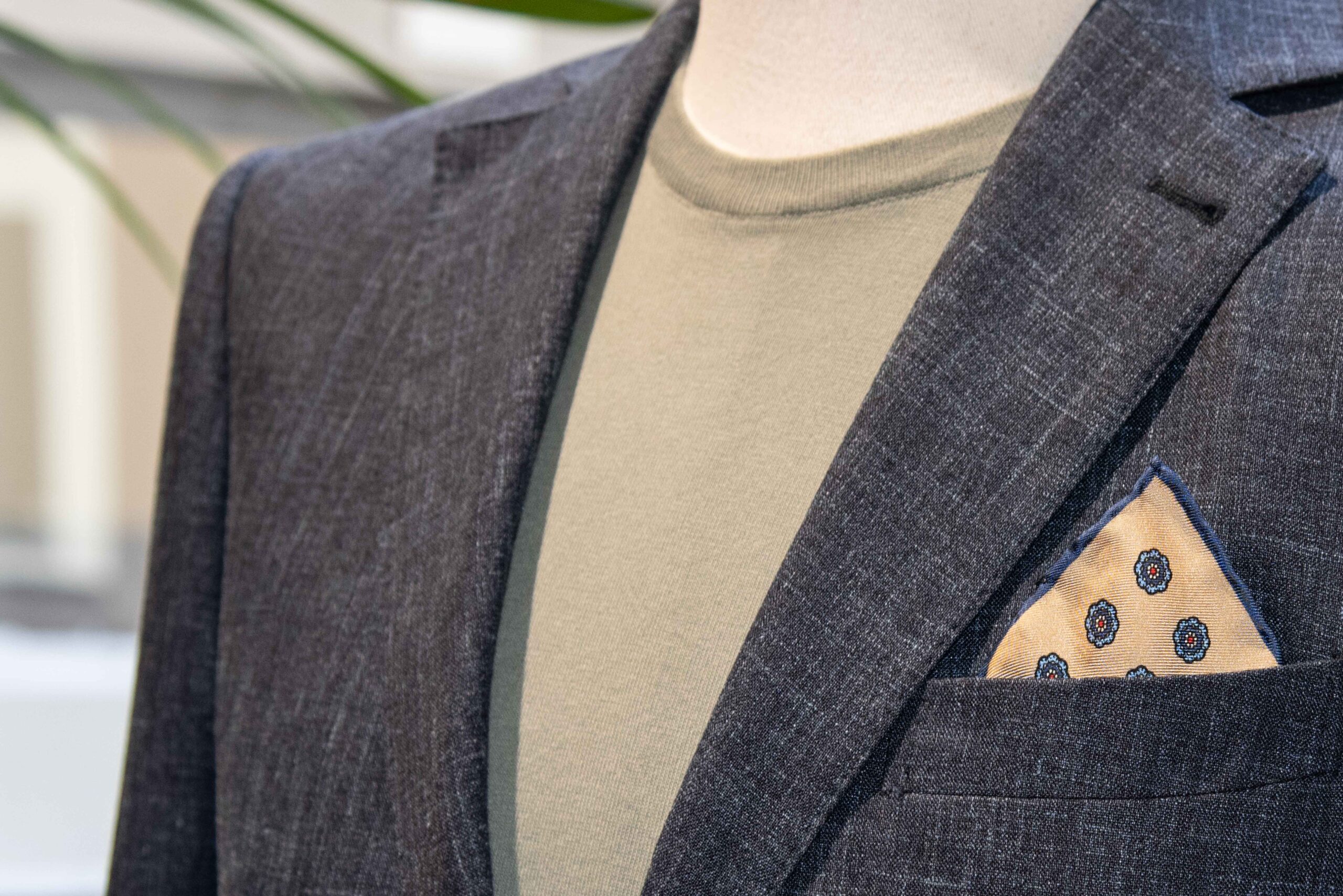 Men's pocket squares: how to choose and match the pocket handkerchief