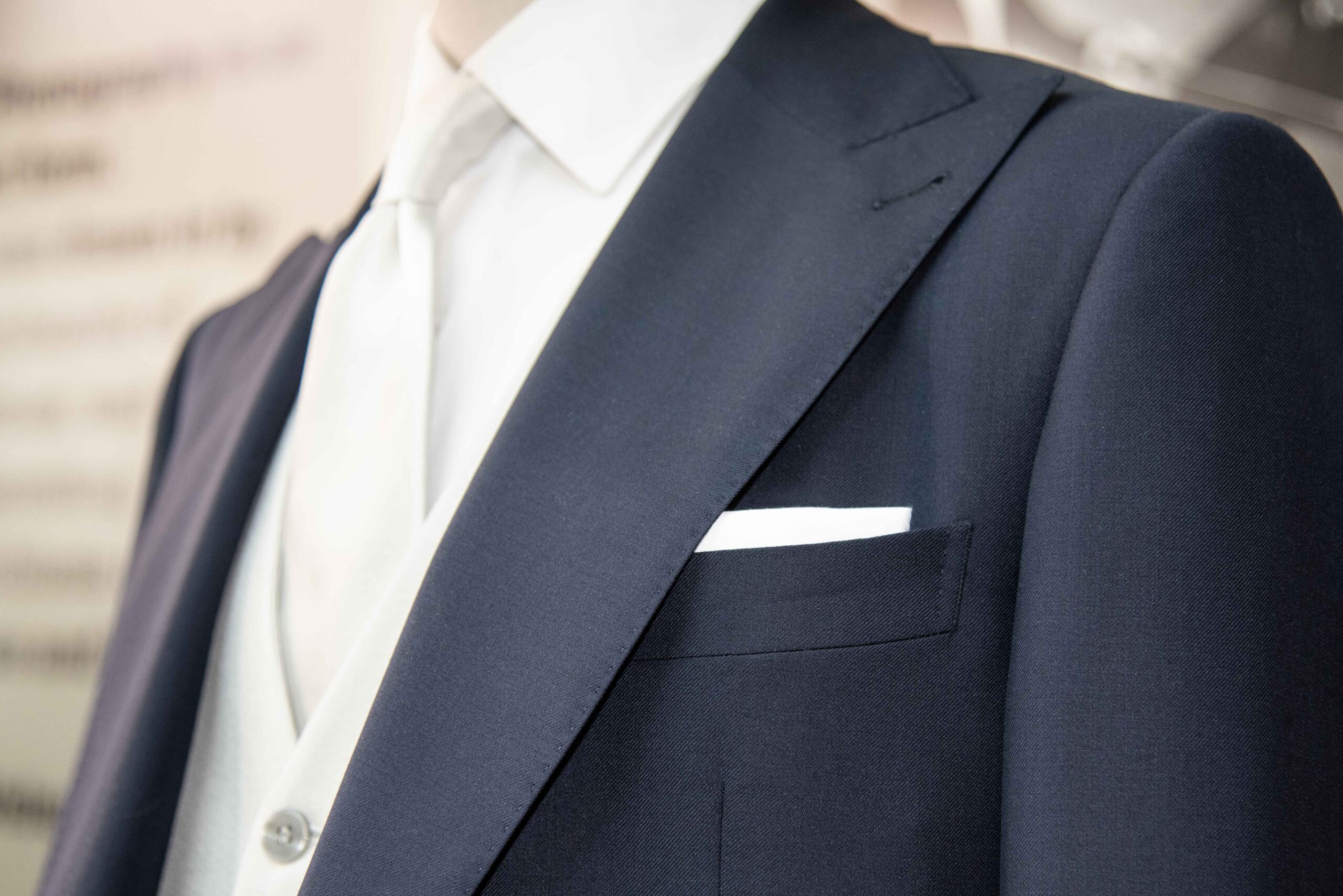 Sartorial details of the shirt: what's the placket