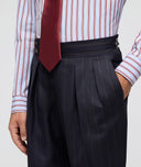 Costume en laine à fines rayures verticales bleu marine et marron